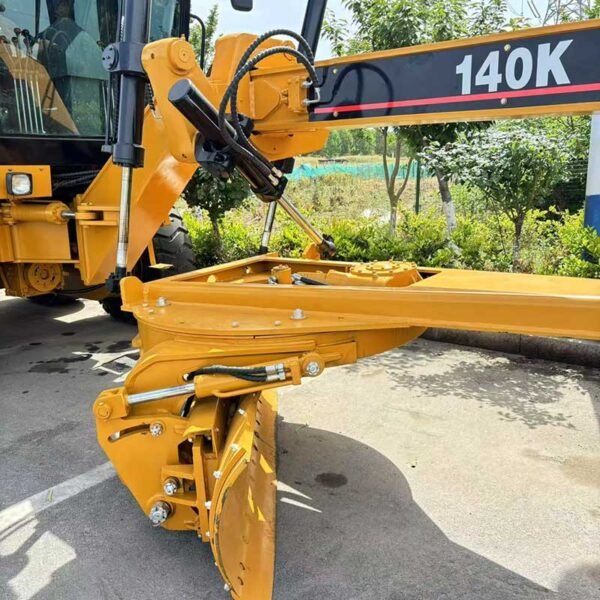 Used-Forklifts-For-Sale-Caterpillar-140K