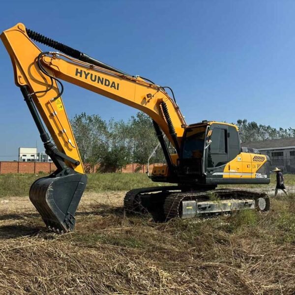 Hyundai-Excavator-For-Sale-220LC-9s