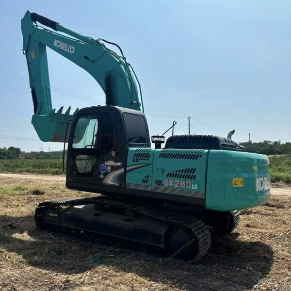 260LC-Front-Bucket-2 Kobelco-Excavators-For-Sale-260LC