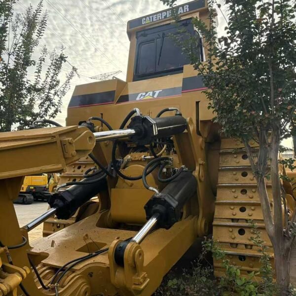 Used-Bulldozer-For-Sale-Caterpillar-D10R