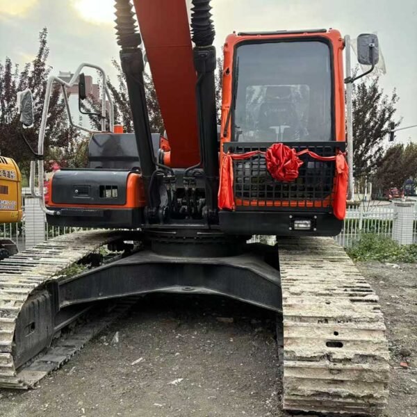Used-Hole-Digger-DX225LC-9C-Dealer