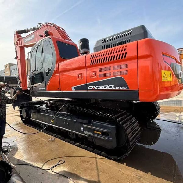 Used-Excavator-Supplier-DX300LC-9C