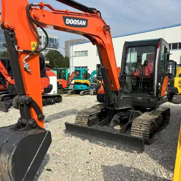 Doosan-Excavator-For-Sale-DX60-Supplier
