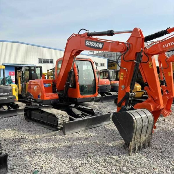 Doosan-Excavator-Dealer-DX75-Near