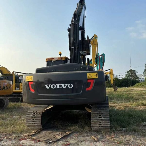 EC240-Rear-Logo-3 Volvo-Excavators-EC240-Used-Supplier