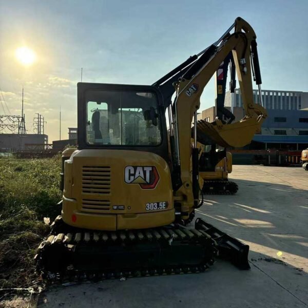 Used-Excavator-CAT303.5E.02-For-Sale