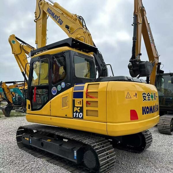 Kubota-Mini-Excavator-Komatsu-PC110