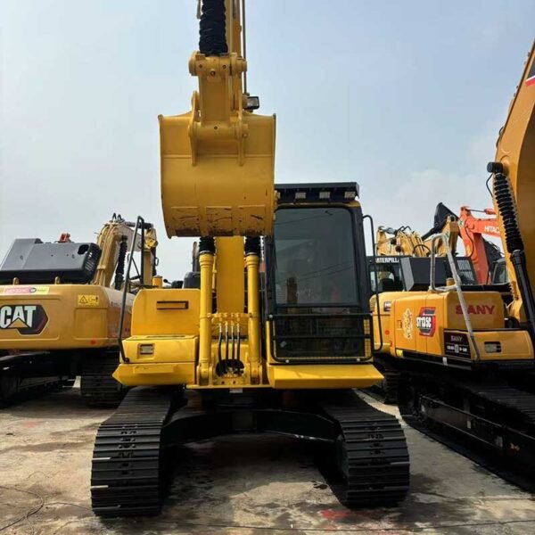 Digger-Post-Hole-Digger-Komatsu-PC130