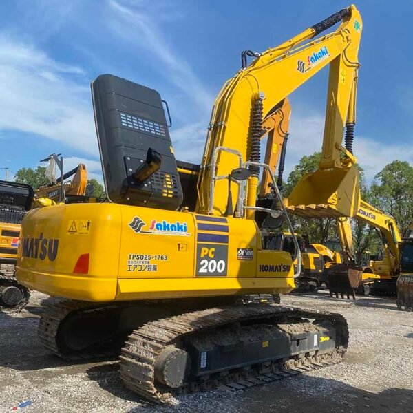 Mini-Excavator-Second-Hand-Komatsu-PC200