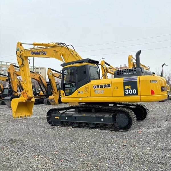 Used-Excavator-China-Komatsu-PC300-24