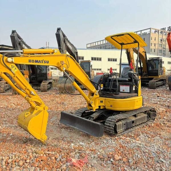 Mini-Used-Excavator-Komatsu-PC30MR3