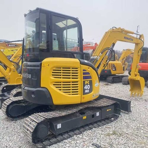 Komatsu-Bulldozer-PC40MR-2