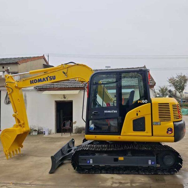 Used-Mini-Excavator-Komatsu-PC60