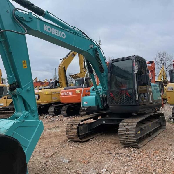 SK140-Cab-View-4 Kobelco-140-Excavator-Wholesale