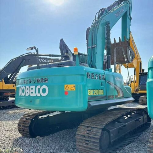 SK200D-Rear-Logo-2 Excavator-Kobelco-SK200D-Distributor