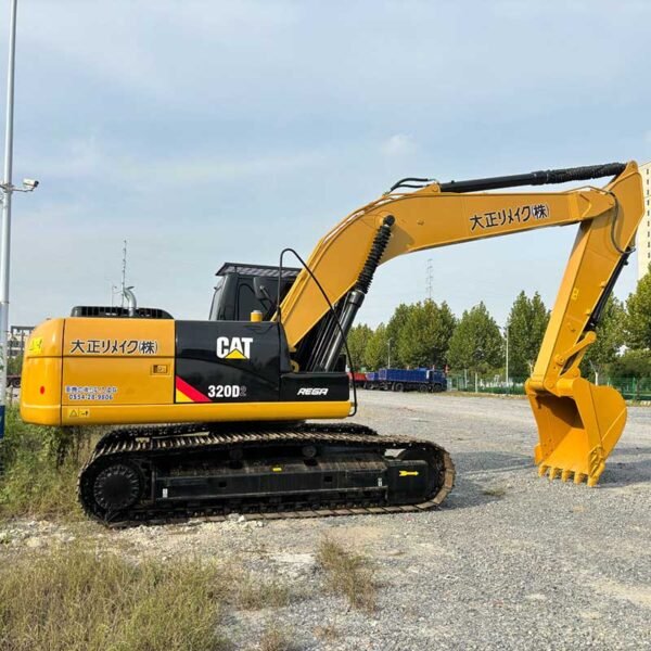 Used-Caterpillar-320D2-Side-View-1 Used-Caterpillar-Excavator-320D2-For-Sale