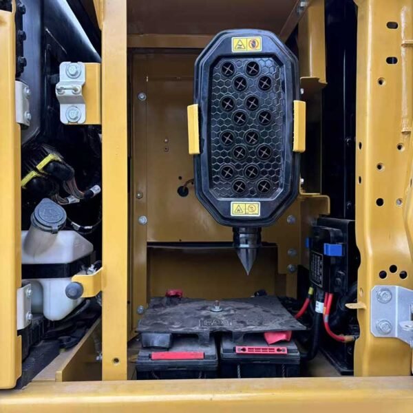 Used-Caterpillar-Excavator-Engine-Parts-3 Used-Caterpillar-Excavator-Parts-320GC.01