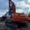 Hitachi-200-Excavator-ZX200-3-Dealer
